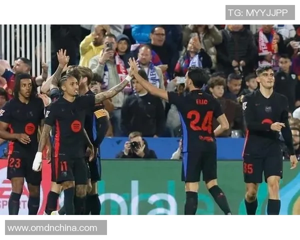 西甲激战巴萨凭乌龙球险胜AC米兰全场沸腾瞬间回顾 西甲激战巴萨凭乌龙球险胜AC米兰全场沸腾瞬间回顾