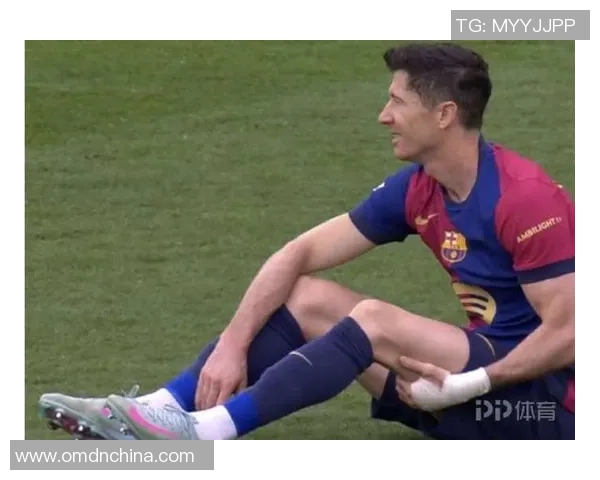 国王杯激战皇马与莱比锡战成平局红牌事件引发全场热议与转会传闻