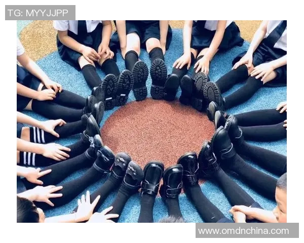 姚明关爱儿童送书包活动传递温暖与希望助力梦想启航