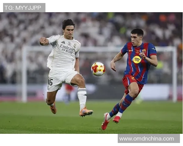 英超精彩对决皇马强势3-0战胜AC米兰神扑与十大进球引爆全场激情